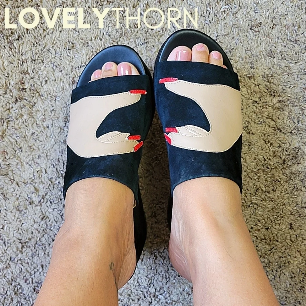 KATY PERRY // ltd ed platform wedge slide tracy heart in hands
